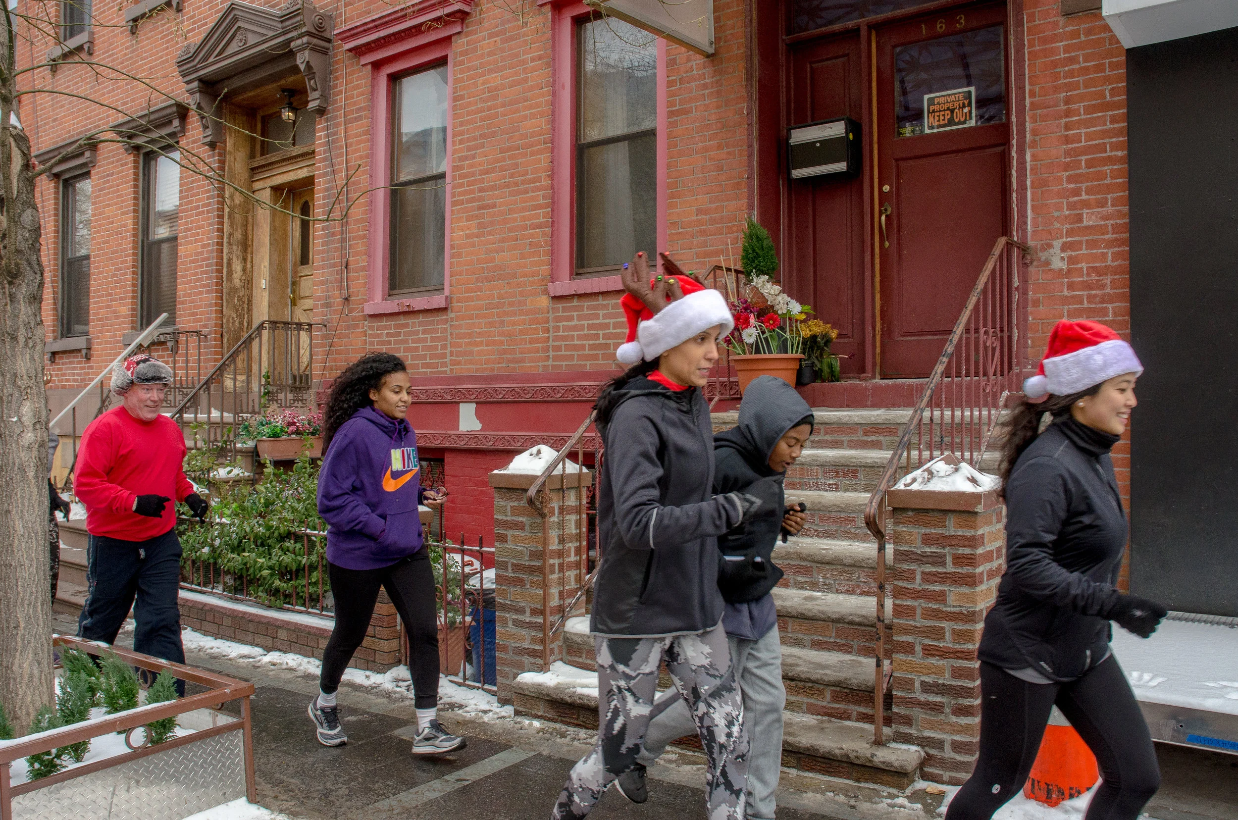 runstreet. HolidayArt Run-8154.jpg