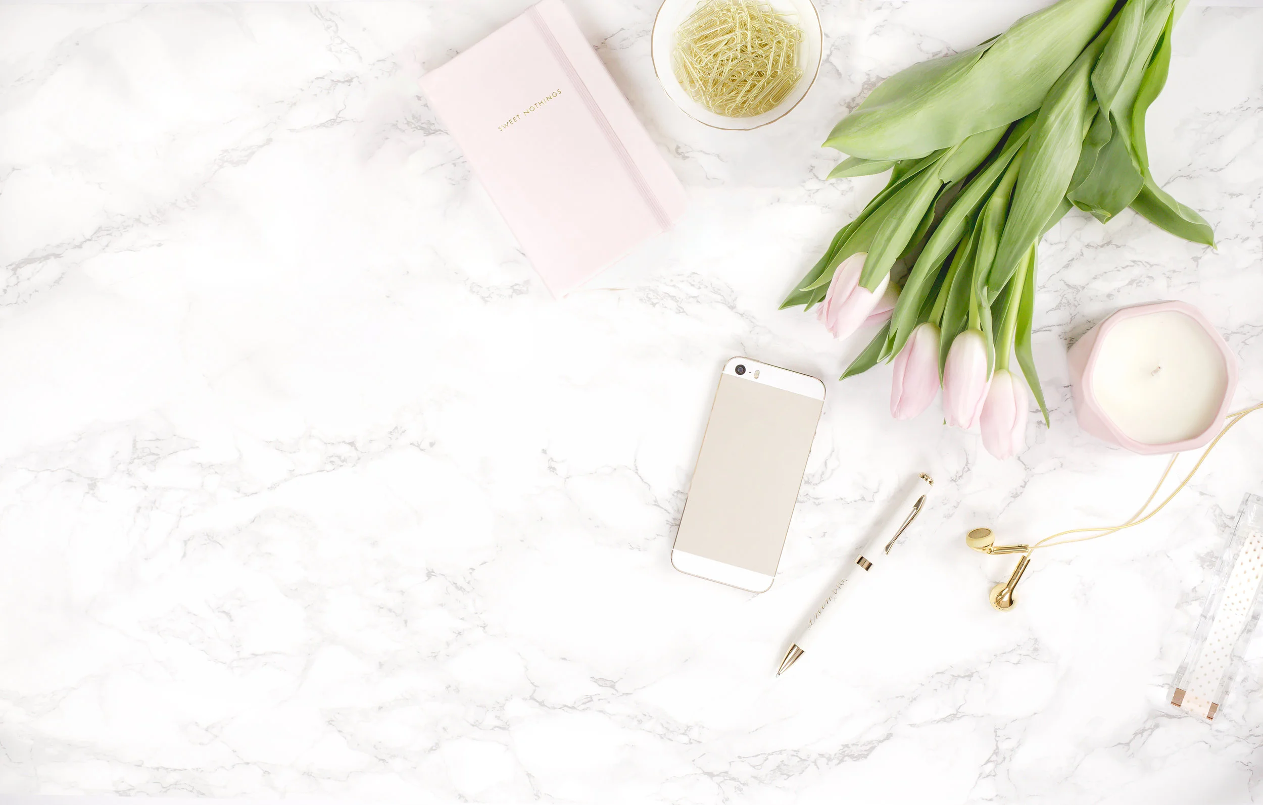 Белая кожа Flat lay