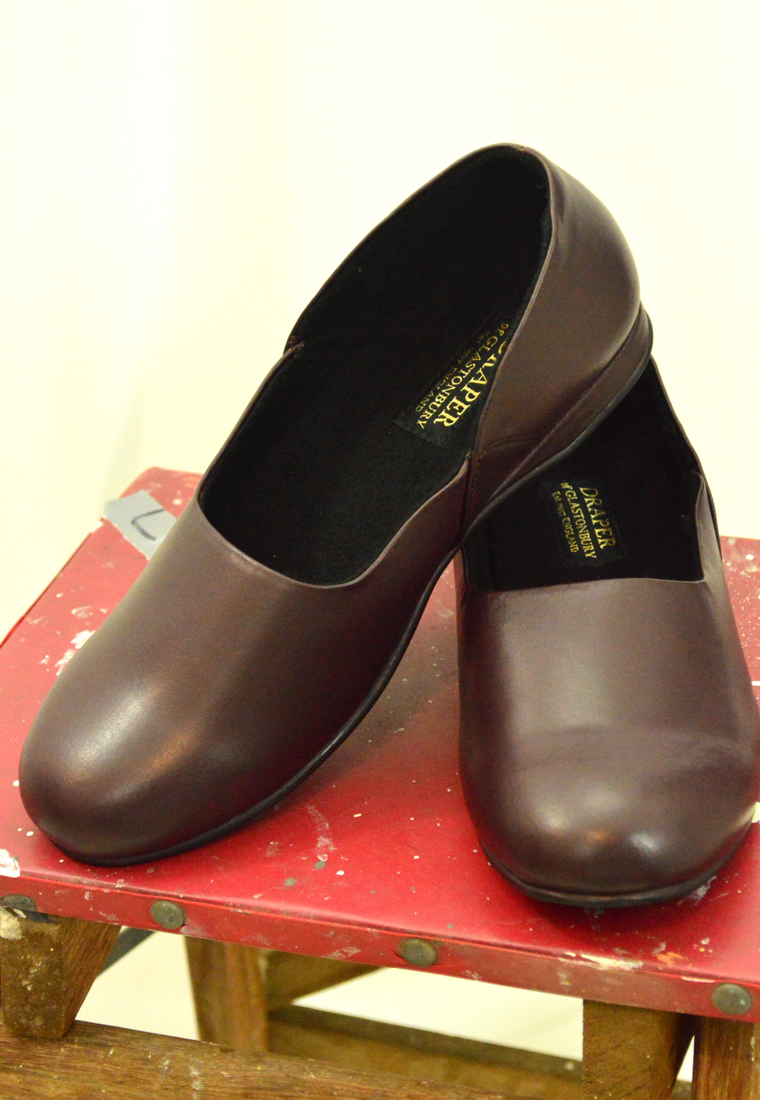 draper leather slippers