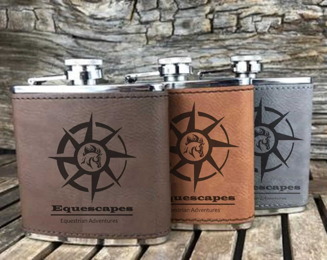 Leather hip flask engrave Leather hip flask engrave