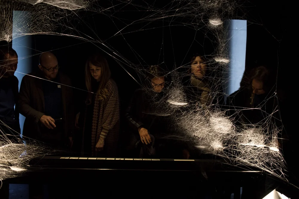 Tomás Saraceno, Spider/Web Pavilion 7: Oracle Readings, Weaving Arachnomancy, Synanthropic Futures: At-ten(t)sion to invertebrate rights!, 2019. Mixed media. Photo by: Francesco Galli. Courtesy: La Biennale di Venezia