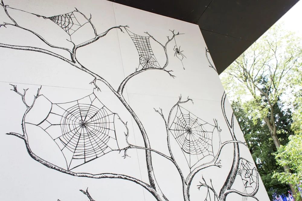 Tomás Saraceno, Spider/Web Pavilion 7: Oracle Readings, Weaving Arachnomancy, Synanthropic Futures: At-ten(t)sion to invertebrate rights!, 2019. Mixed media. Photo by: Francesco Galli. Courtesy: La Biennale di Venezia