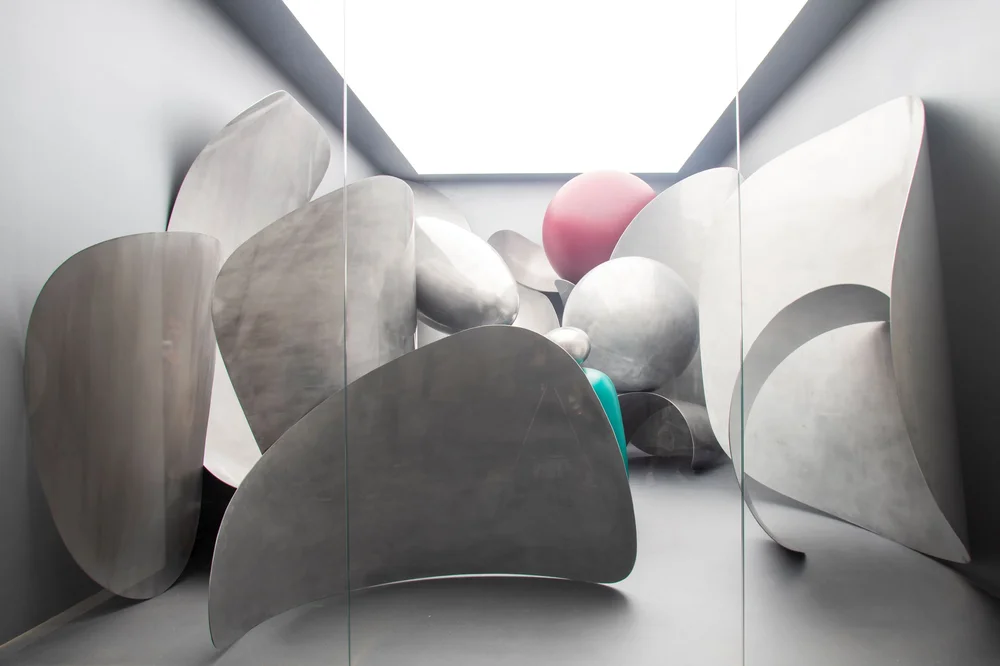 Liu Wei, Microworld, 2018; Aluminium plates.Photo by: Italo Rondinella. Courtesy: La Biennale di Venezia