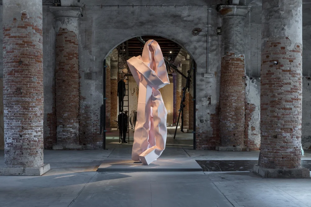 Carol Bove, Various works, 2017-2019 (Arsenale); Stainless steel, found steel and urethane paint. Photo by Maris Mezulis