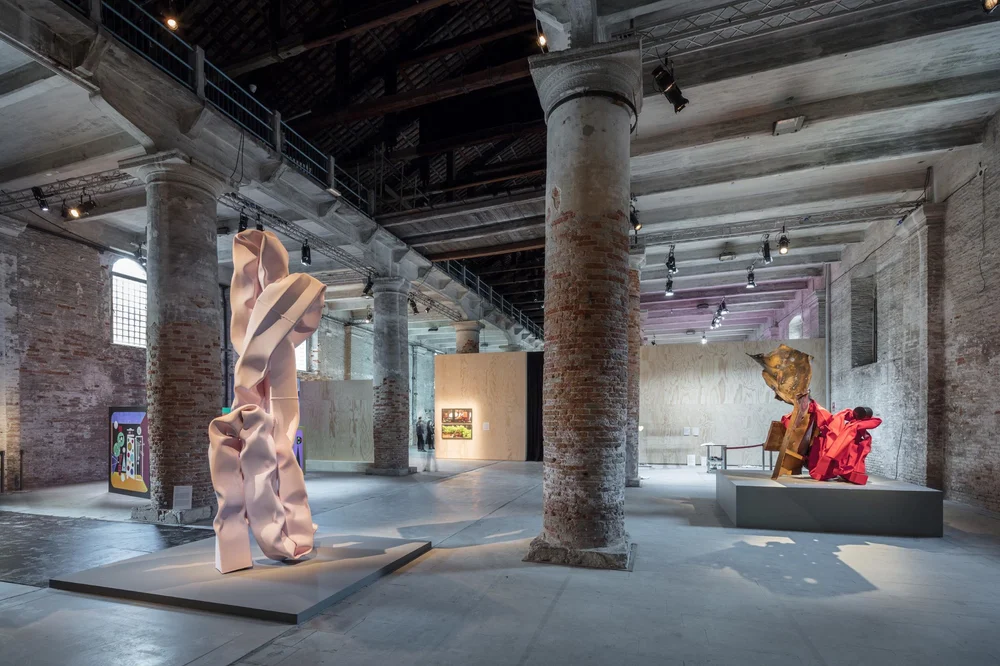 Carol Bove, Various works, 2017-2019 (Arsenale); Stainless steel, found steel and urethane paint. Photo by Maris Mezulis