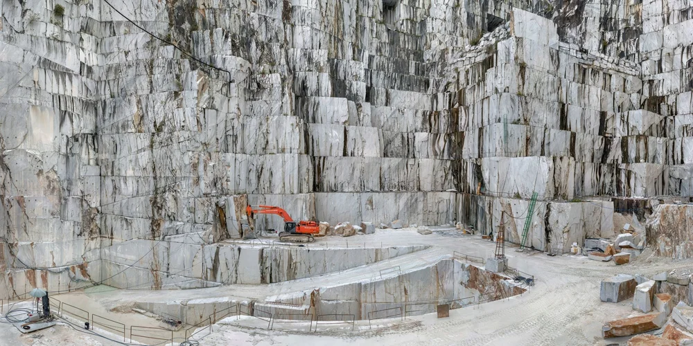 Cave del marmo a Carrara. Image: Burtynsky