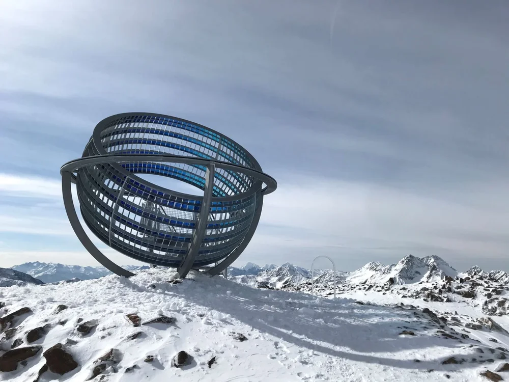 Olafur Eliasson , Our glacial perspectives, 2020. Steel, coloured glass. Installation view:Hochjochferner glacier, South Tyrol. Photo: Studio Olafur Eliasson. Commissioned by: Talking Waters Society © 2020 Olafur Eliasson