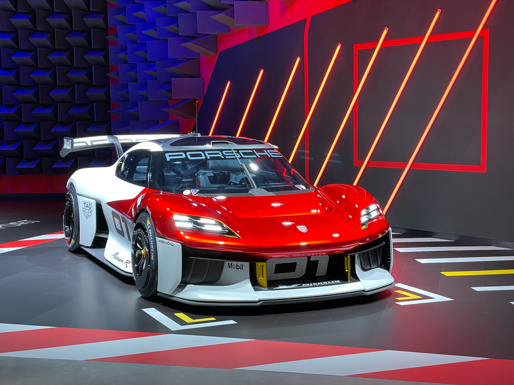 2021 Porsche Mission R Concept