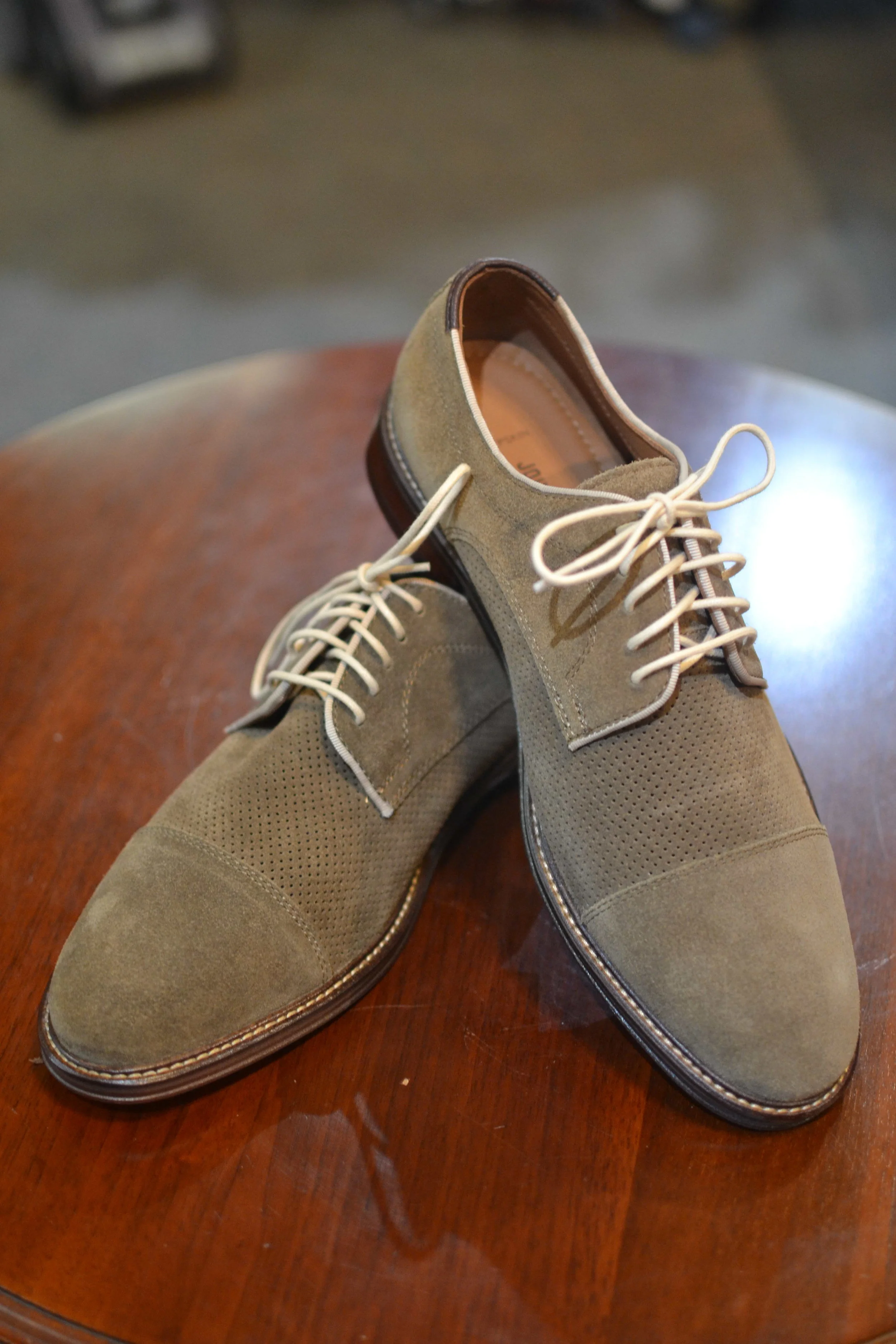 johnston and murphy warner