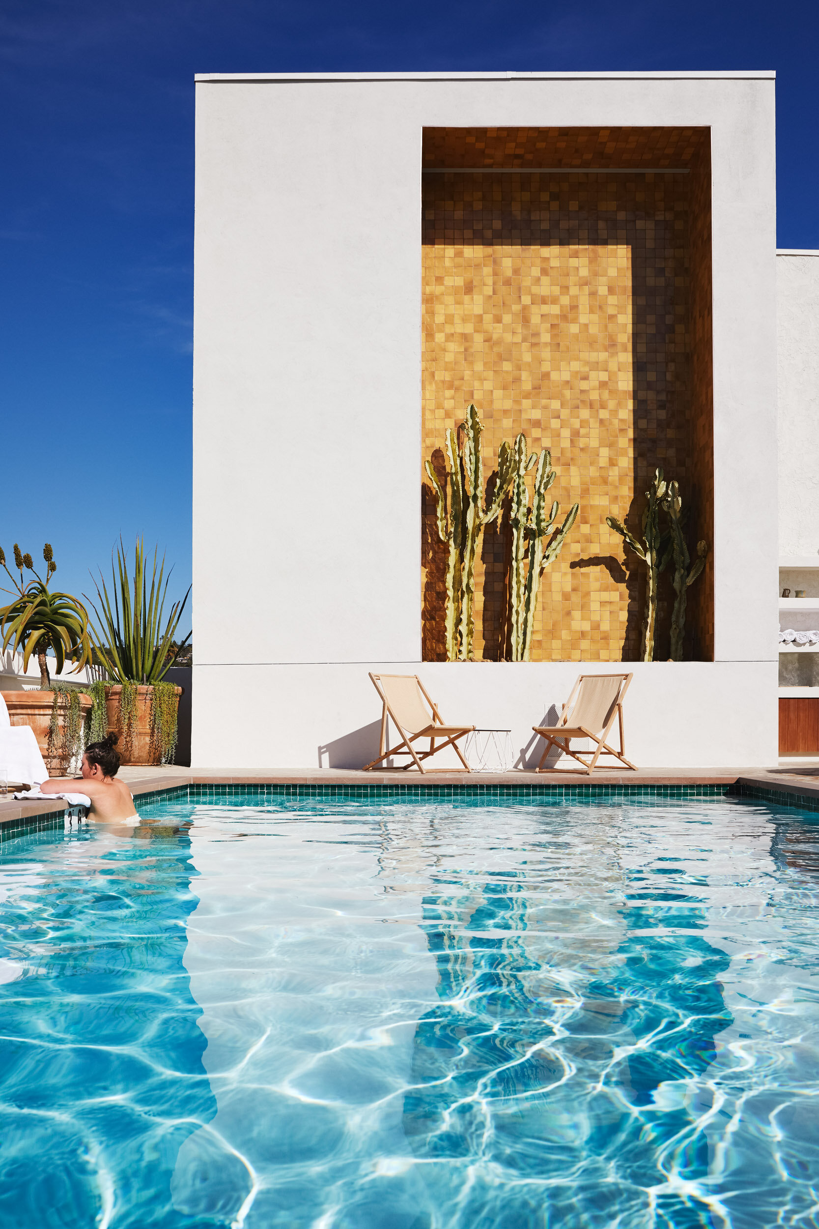 Silverlake_PoolInn_Pool.jpg