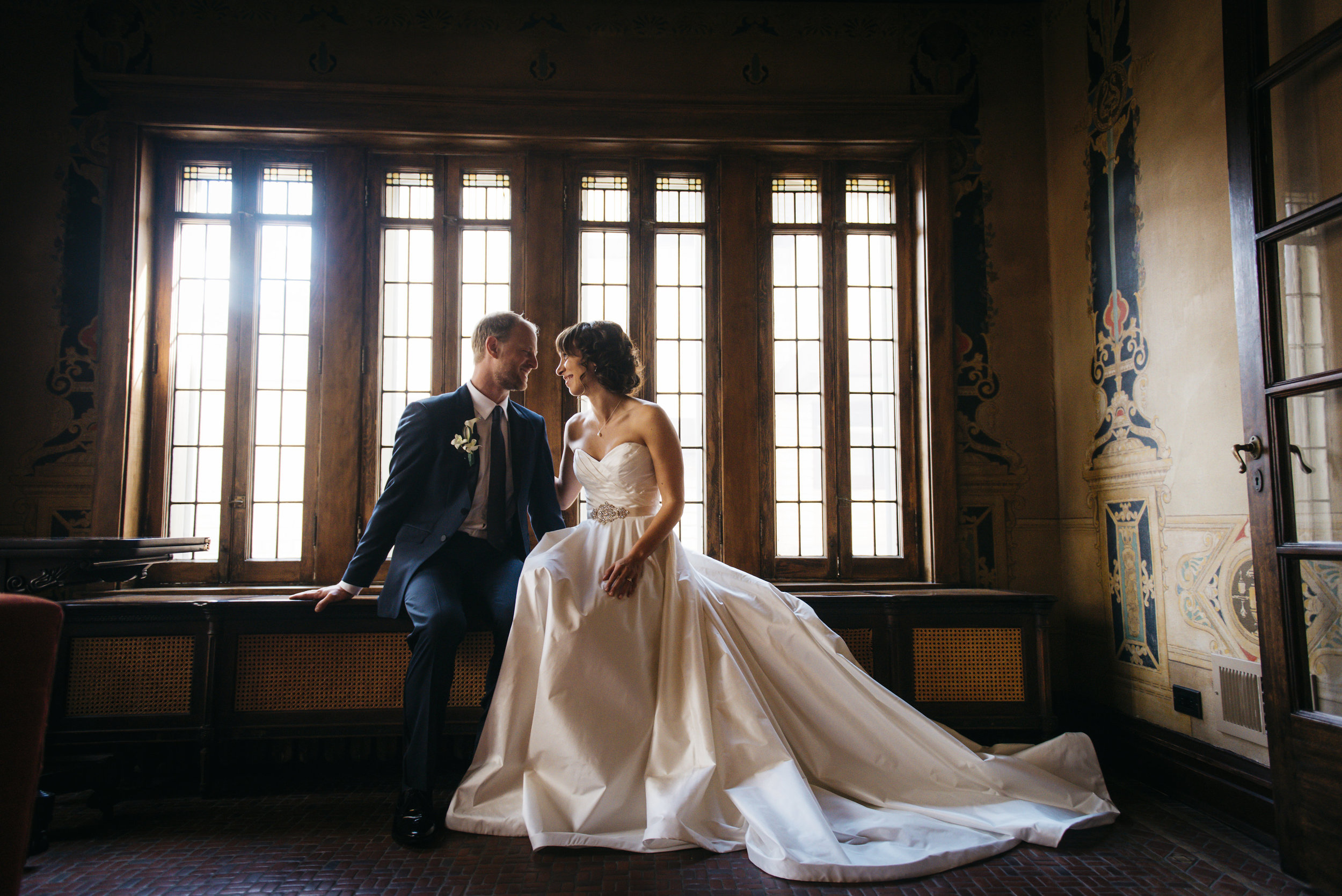 婚礼夫妇在埃米尔·巴赫房子在芝加哥,il