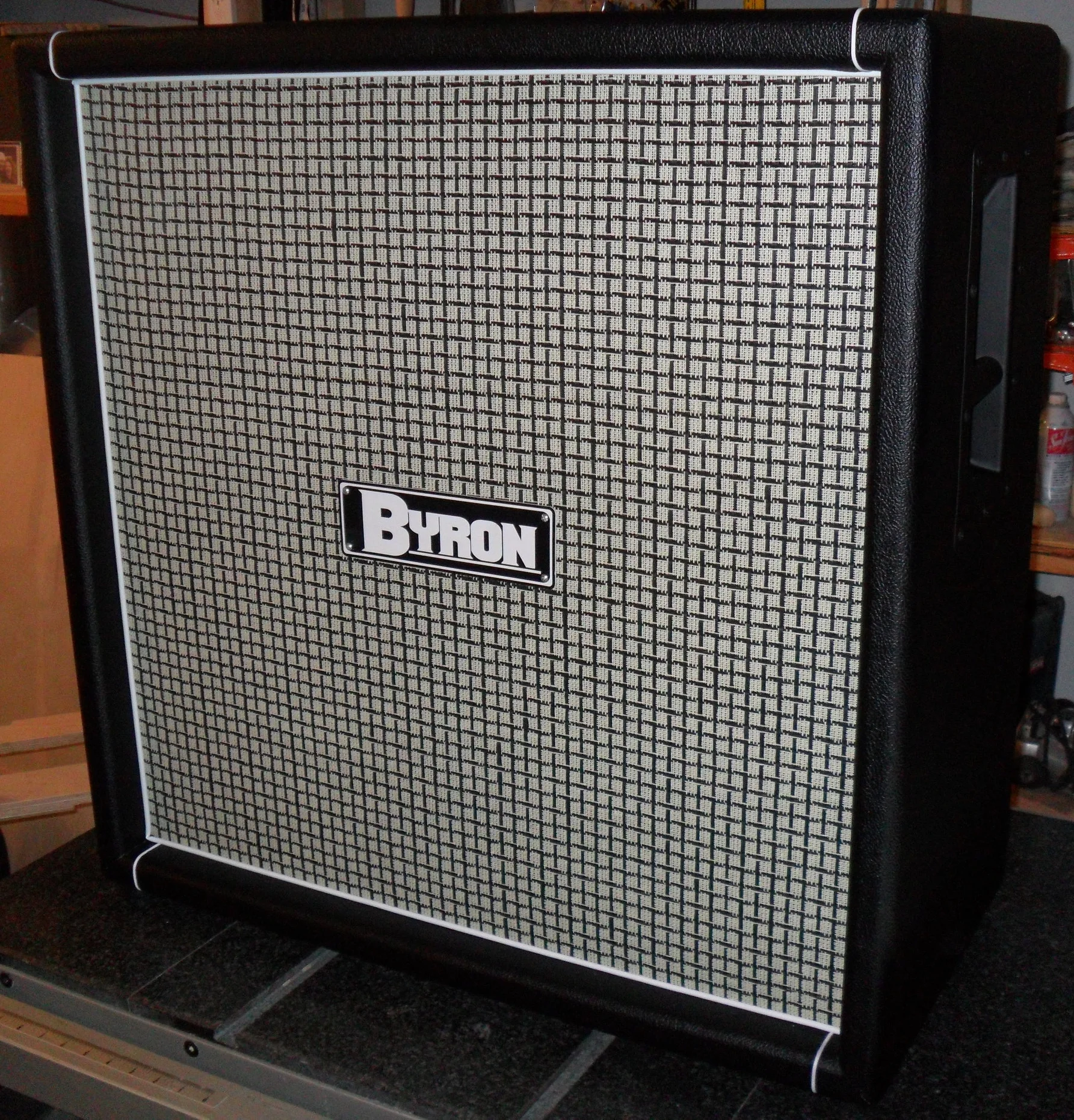 Custom Series 4x12 Cabinet Byron Amplification