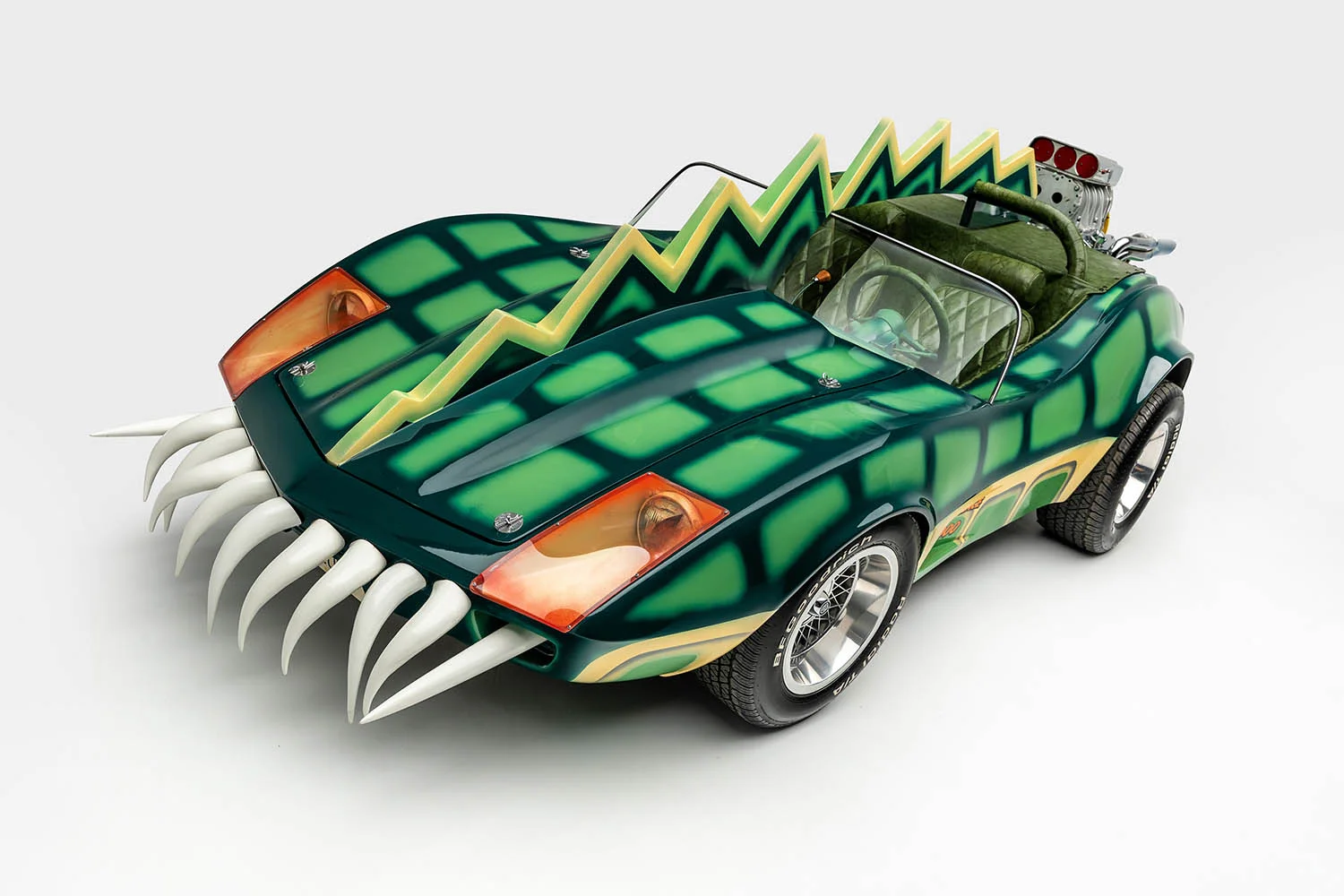 Alligator машина