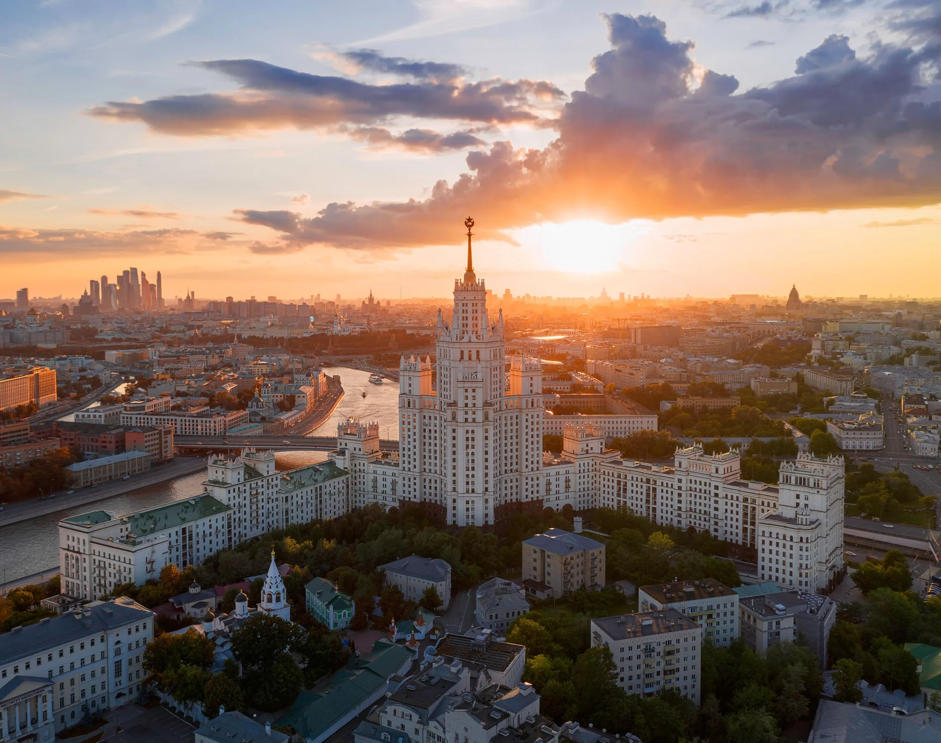 закат москва сити