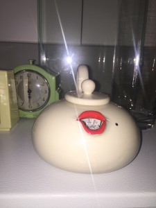 Daniel Silver tea pot IMG_4851