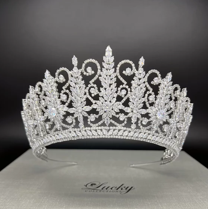 ✧tiara✧ Luxury Zirconia Tiara- LKYBC6578 — Danielly's Boutique