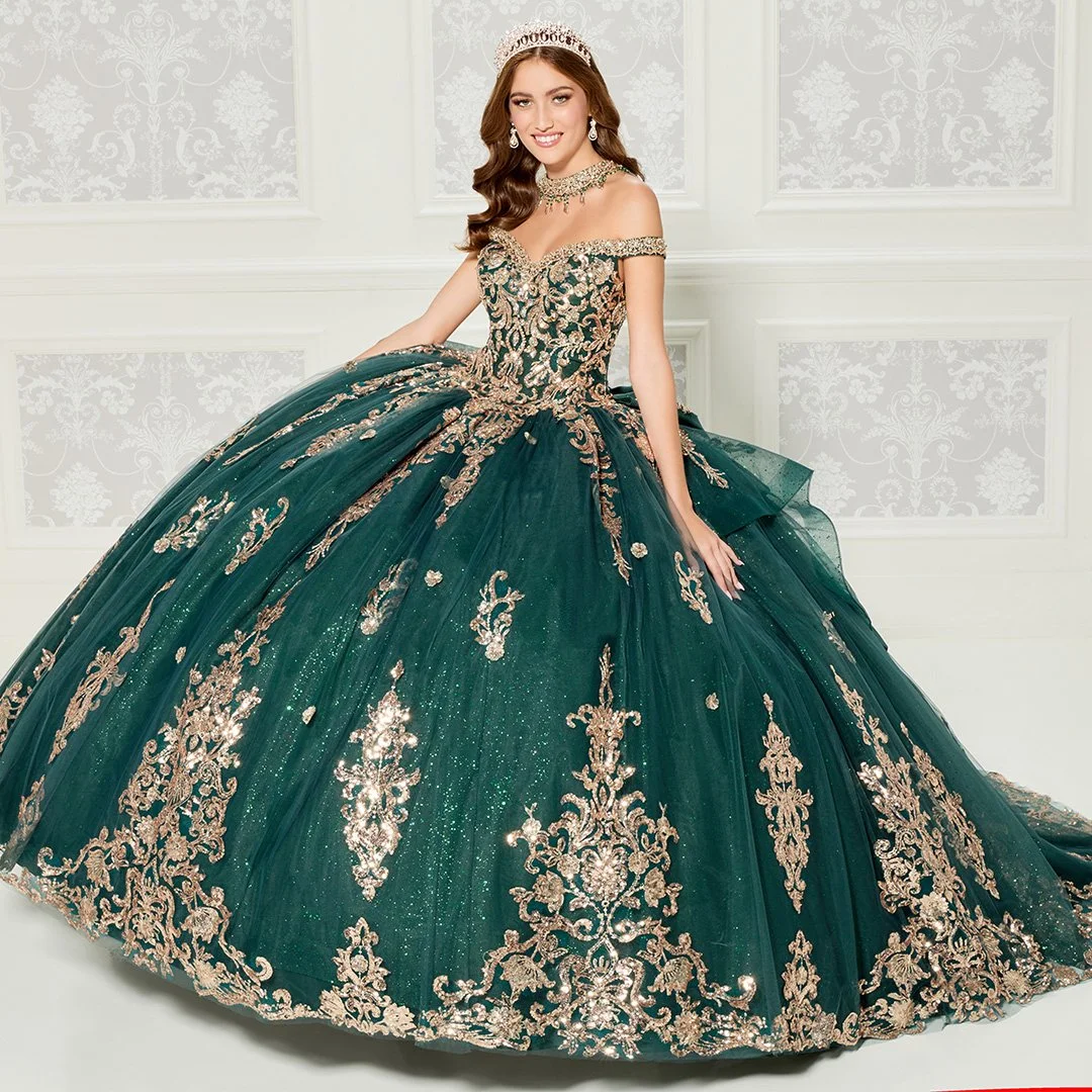 long sleeve velvet dress red Luxury Bridesmaid Color:601 GARNET 18 Months Peyton Pink Tiered Dress The dress exudes a