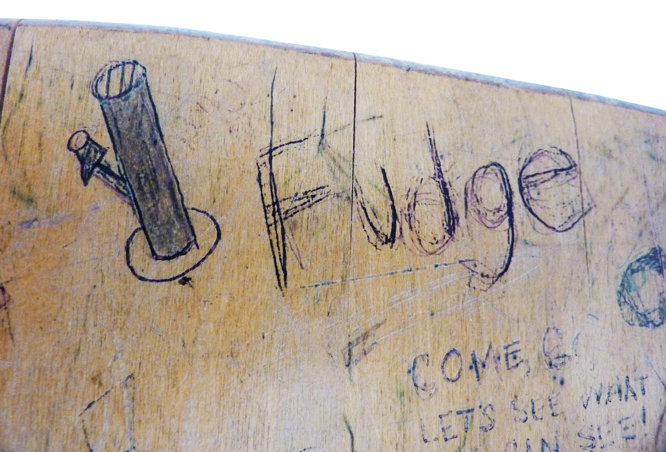 Old School Desk Fudge Bong Rara Avis Design