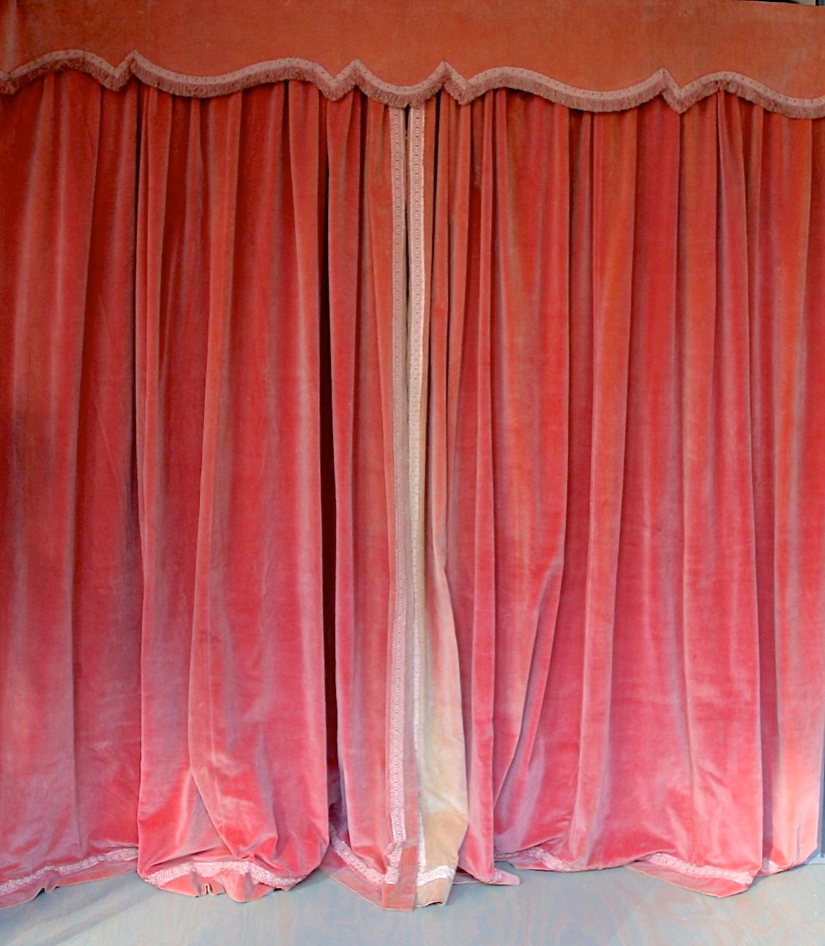 Pair Of Vintage Pink Velvet Drapes With Valence 145 Antiques