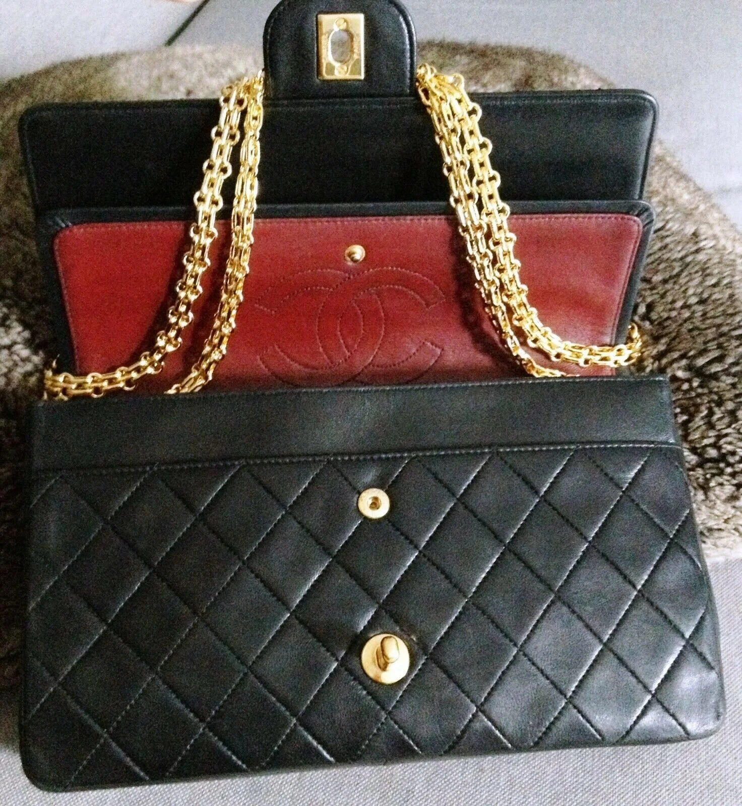 black chanel bag gold chain