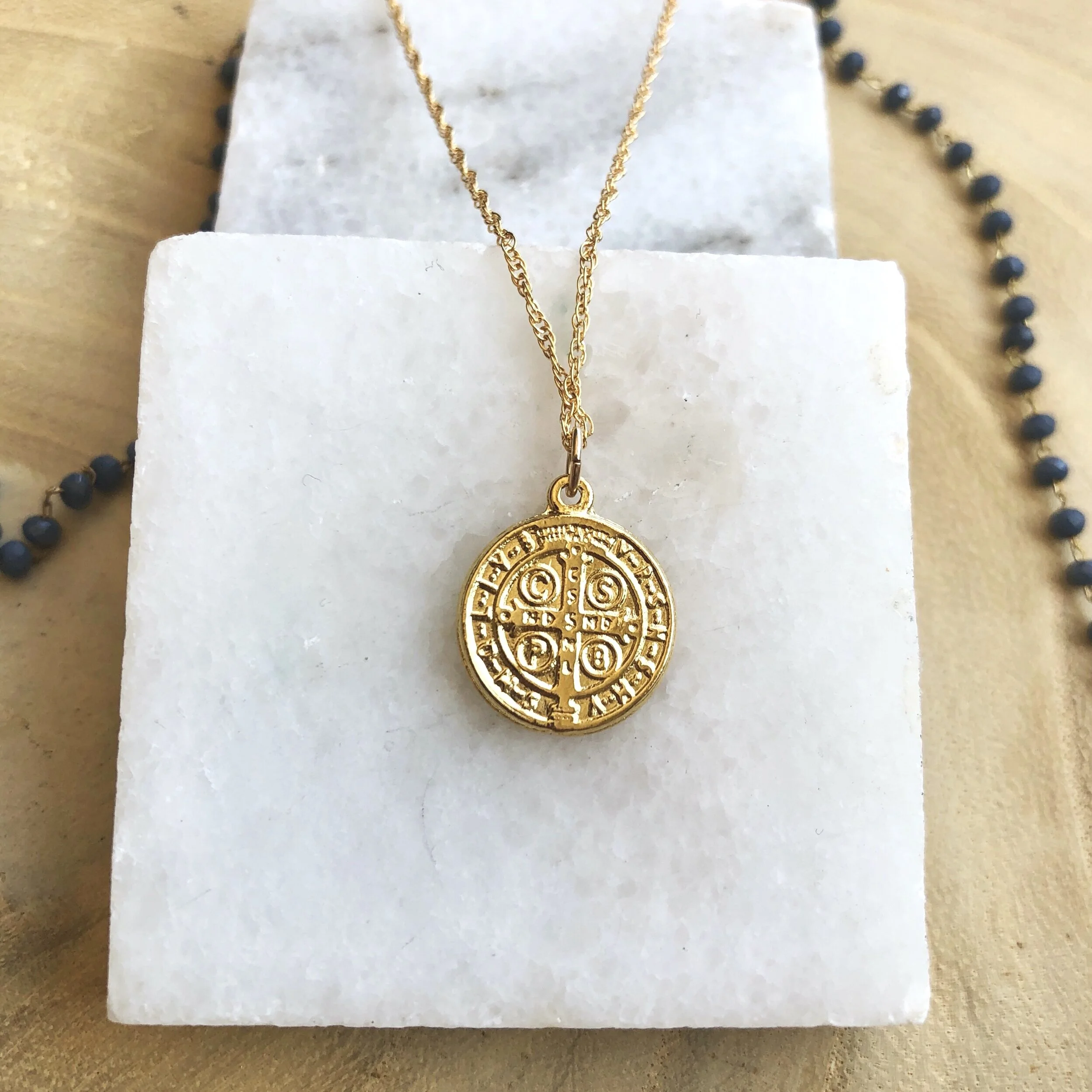 Unique Gold Circles Necklace Unique Gold Circles Necklace