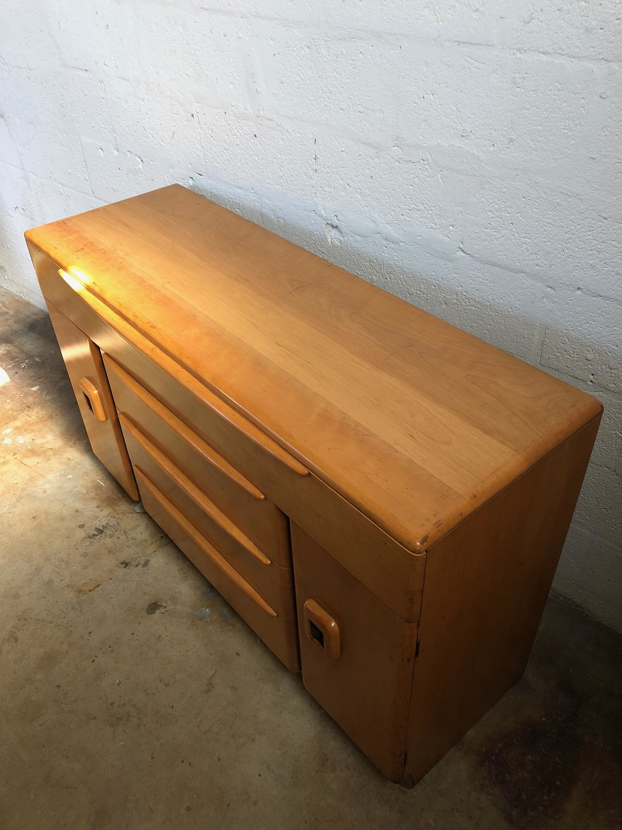 Mid Century Modern Heywood Wakefield Champagne Credenza Buffet