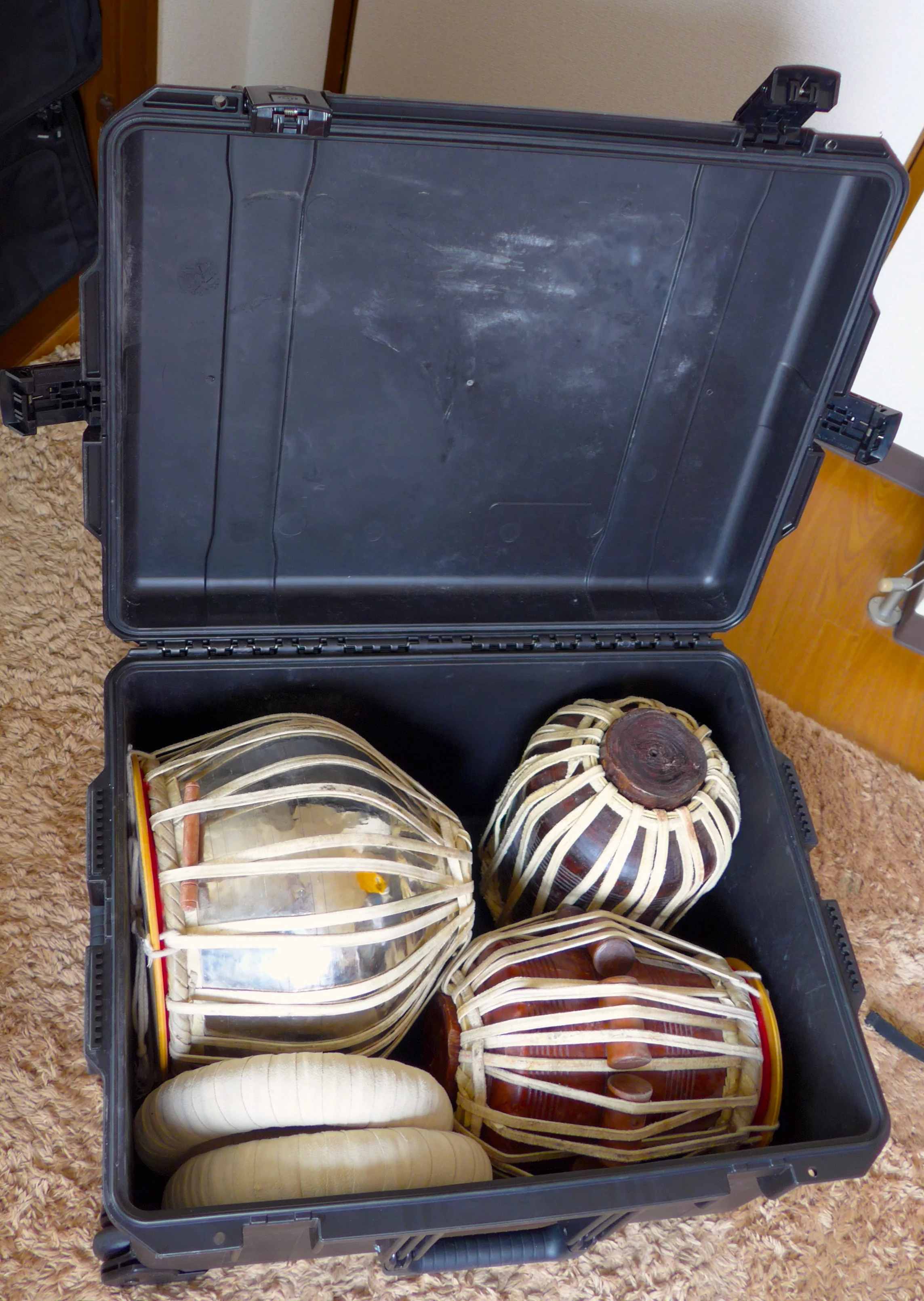 tabla trolley bag