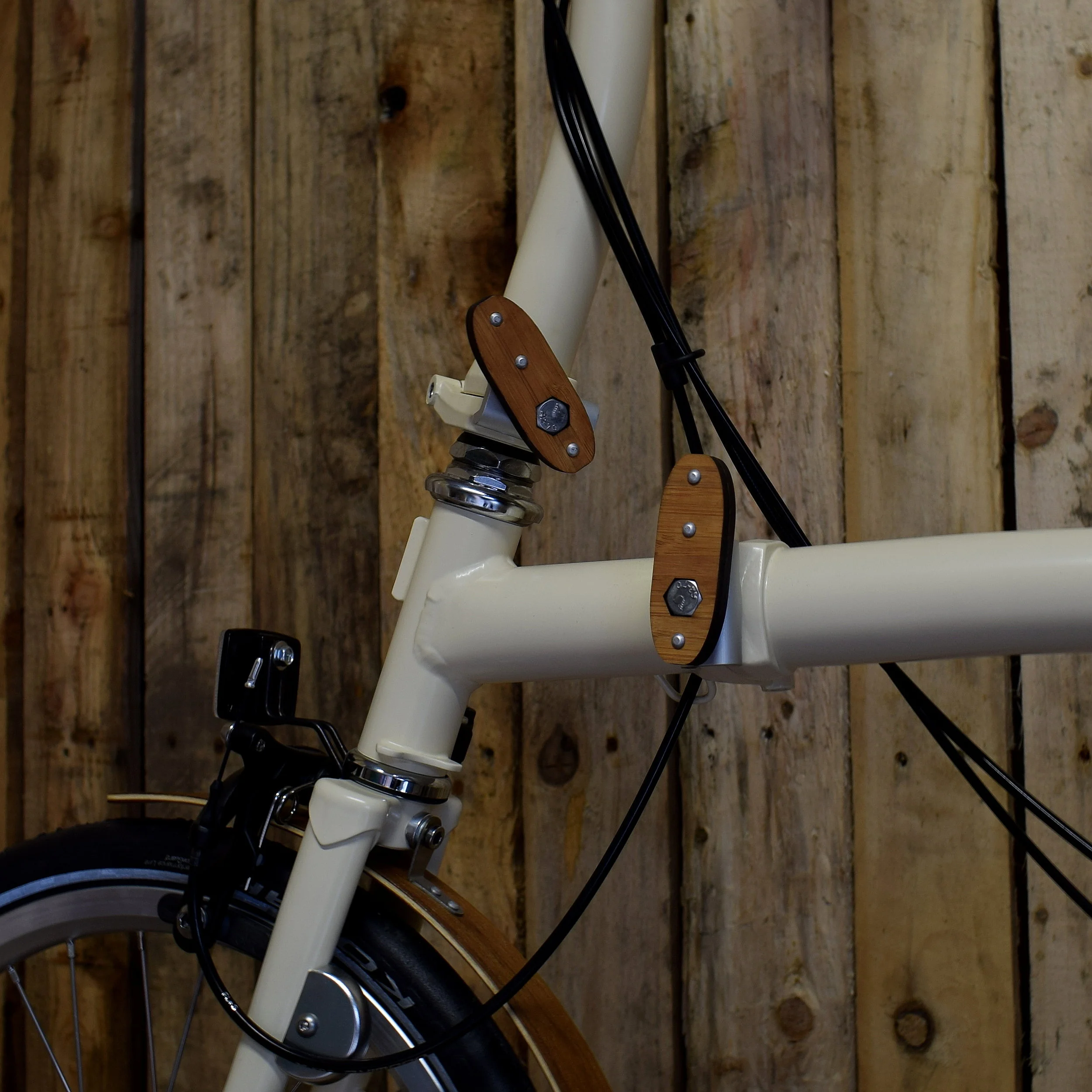 brompton hinge