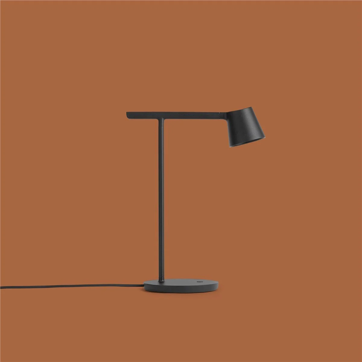 Muuto Tip Table Lamp Maven