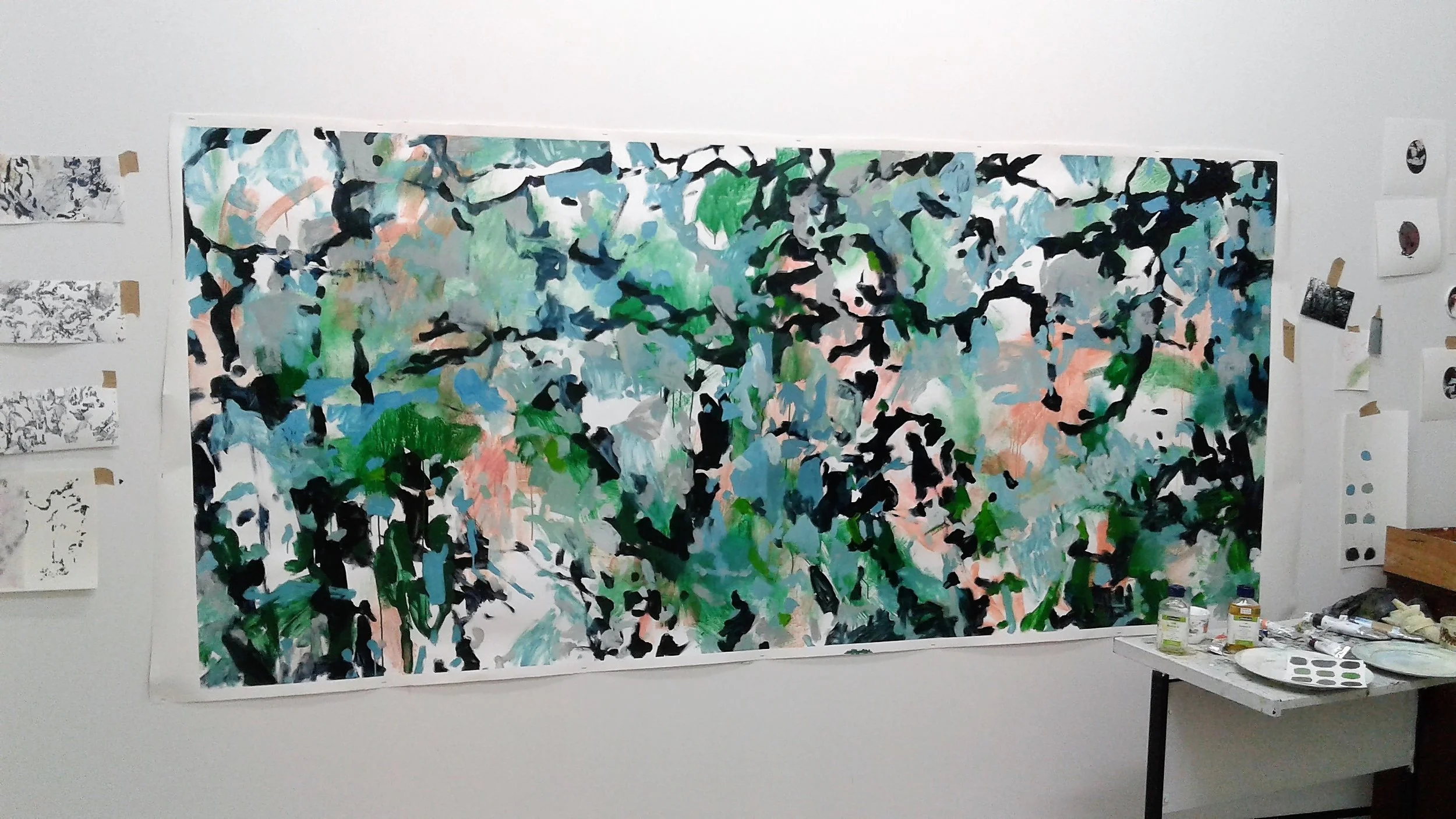 这个正在“星云”中进行-斜坡画廊的展览
