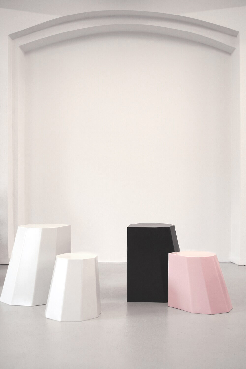arnold circus stool by studio martino gamper | stackable design — analograum
