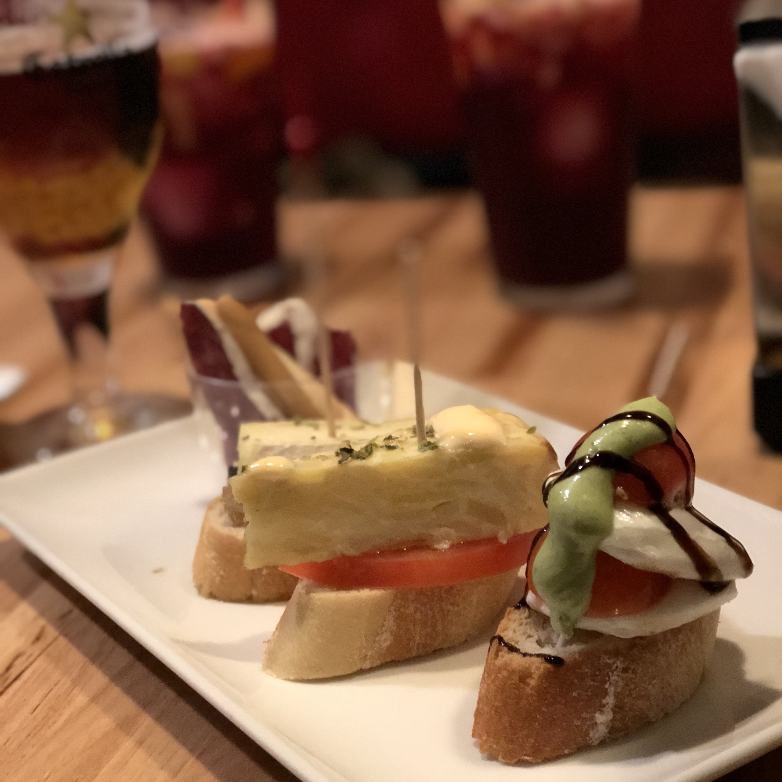 Pintxos(您用牙签支付的西班牙小吃)