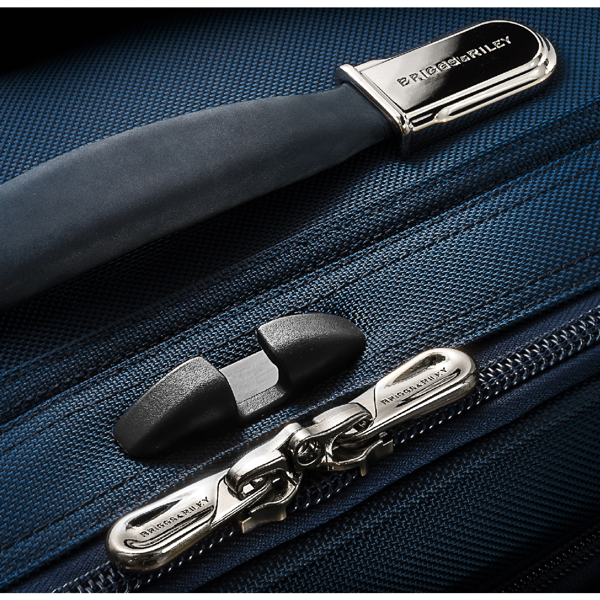 briggs & riley baseline medium expandable spinner