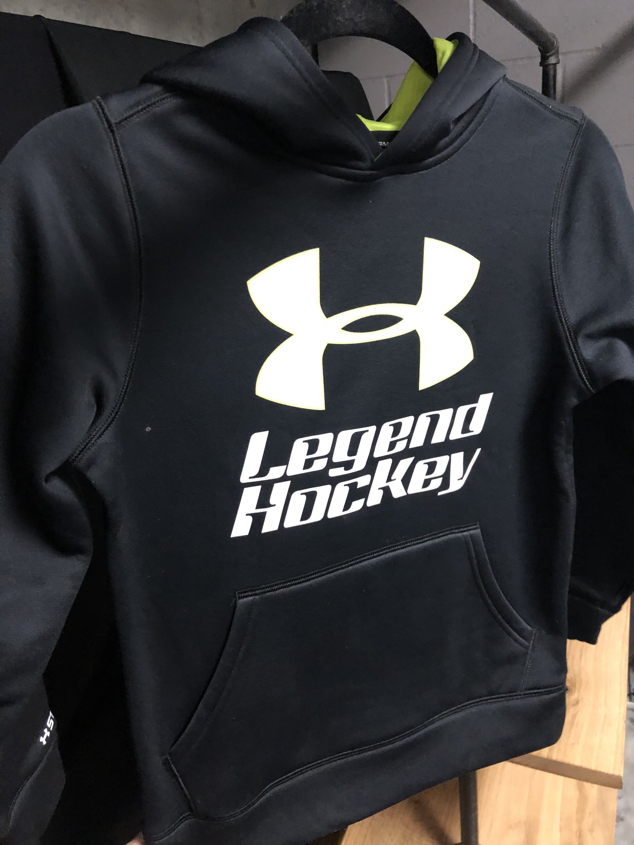 under armor big logo hoodie