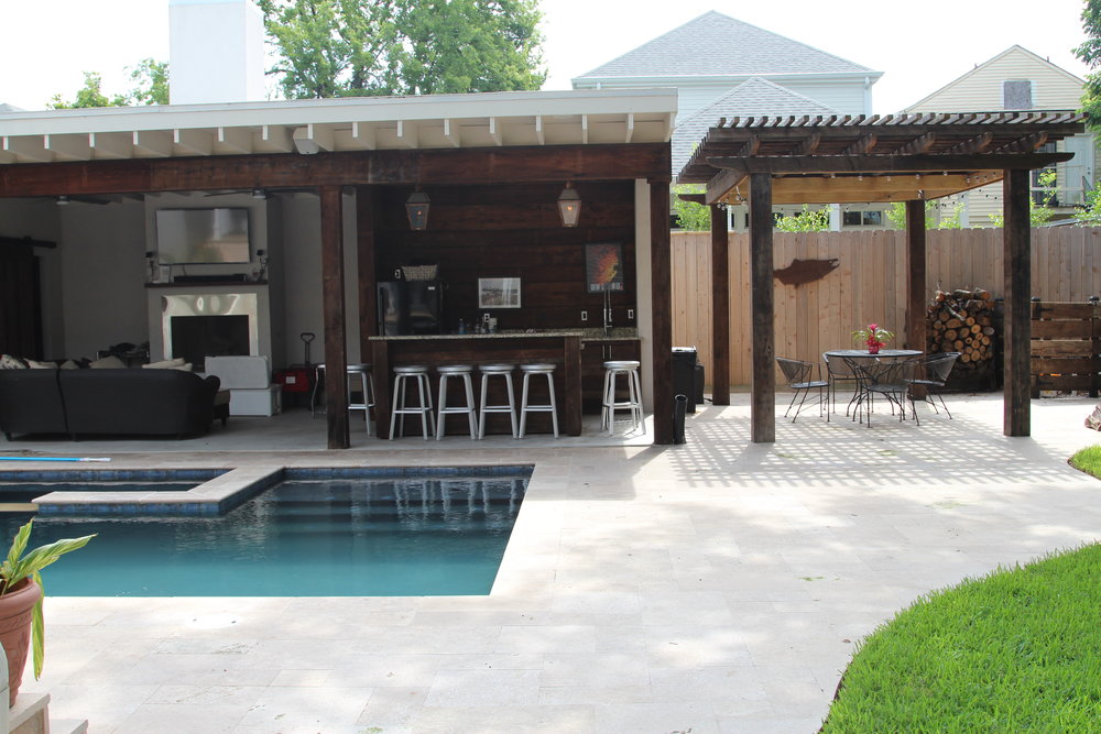 Covered_OutdoorKitchen.jpg