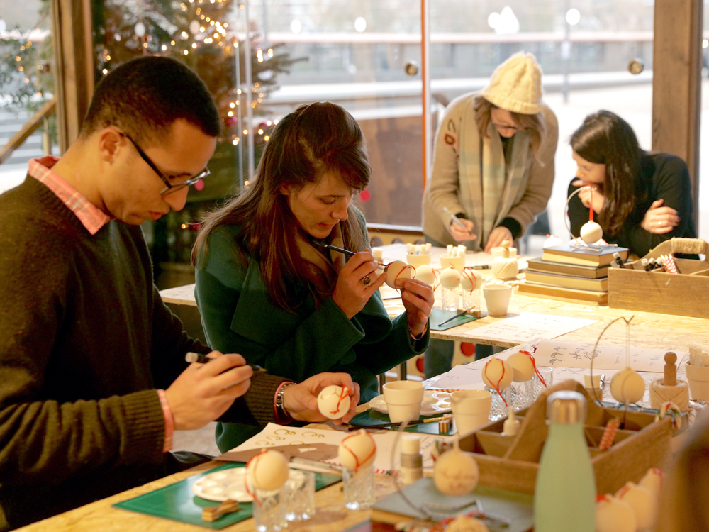 艾玛·块摆设workshop.jpg