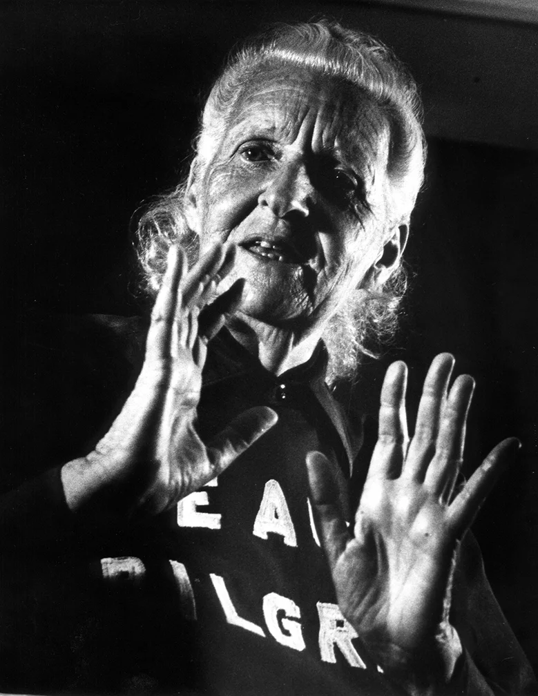 PPphoto_Portrait_handsLowRes.jpg