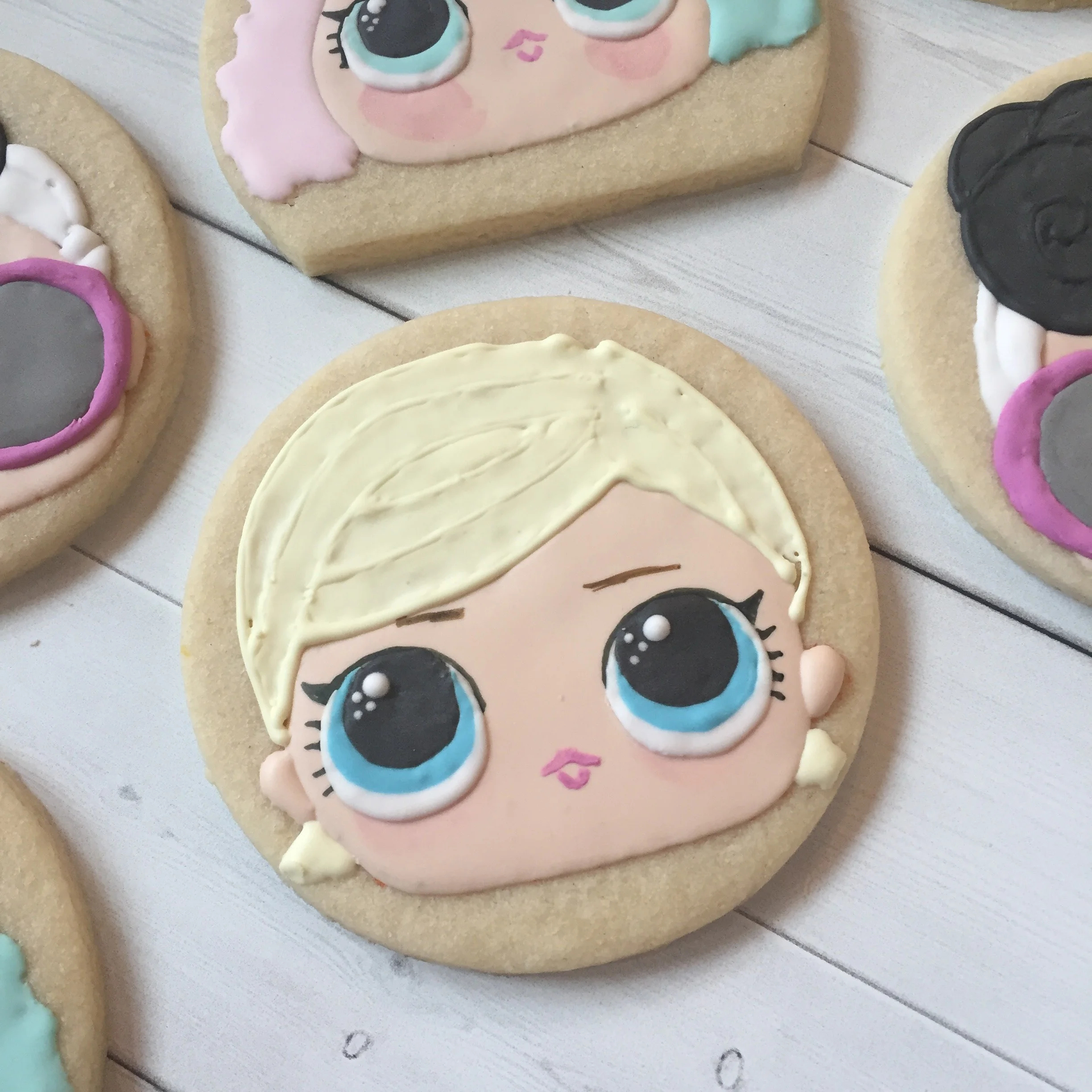 lol doll cookies