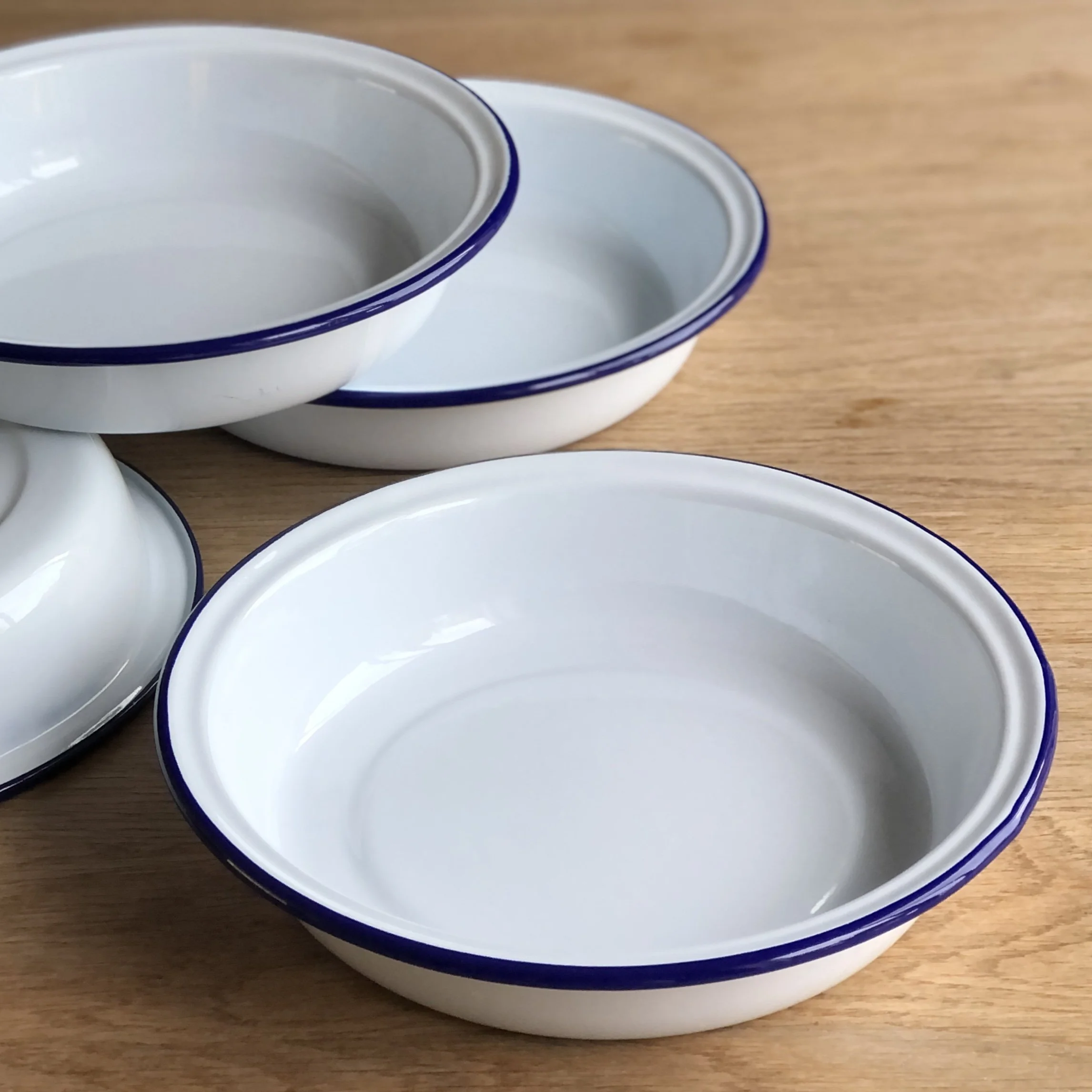 Round enamel pie dish cheap