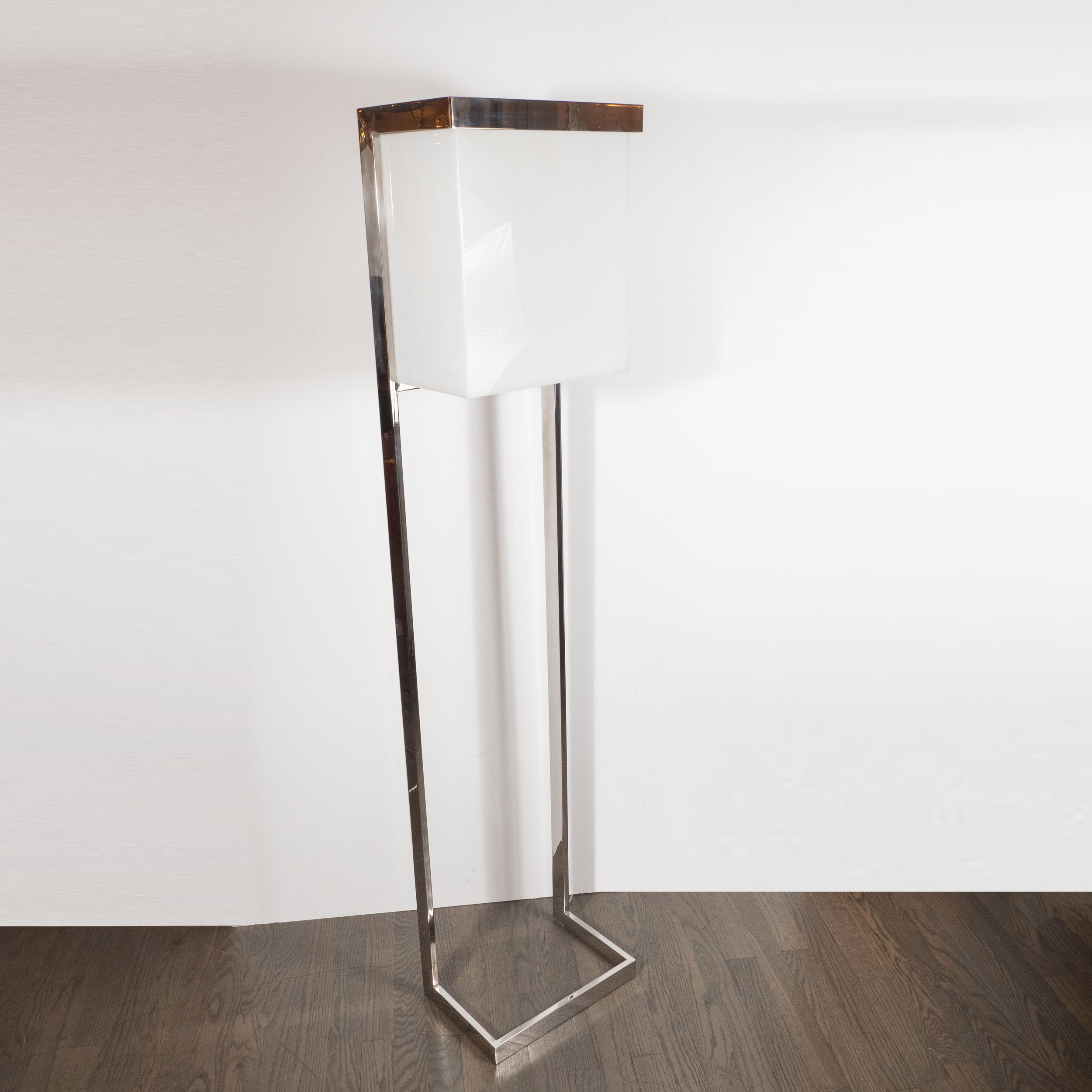 Mid Century Modern Lucite And Chrome Floor Lamp By Milo Baughman High Style Deco