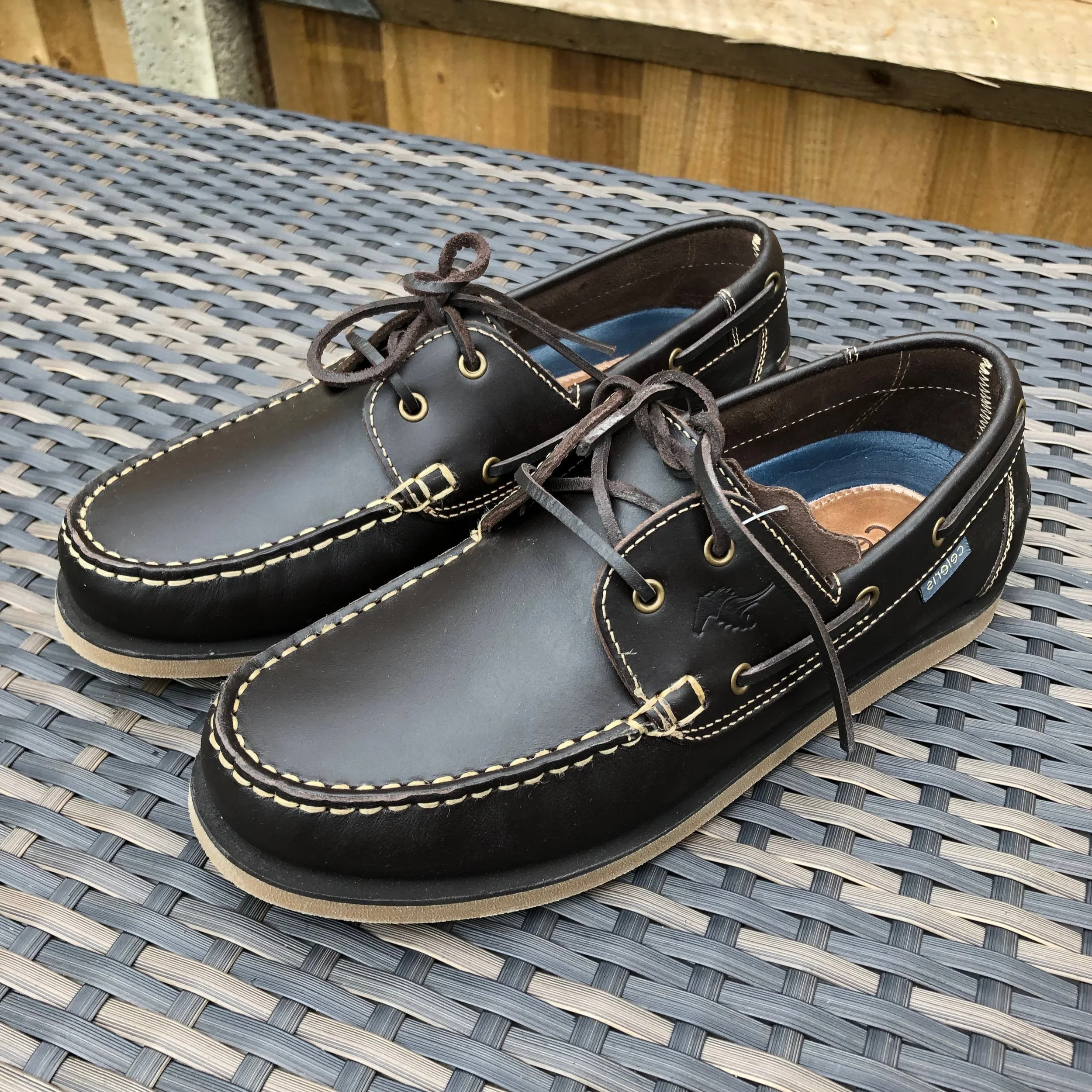 celeris deck shoes
