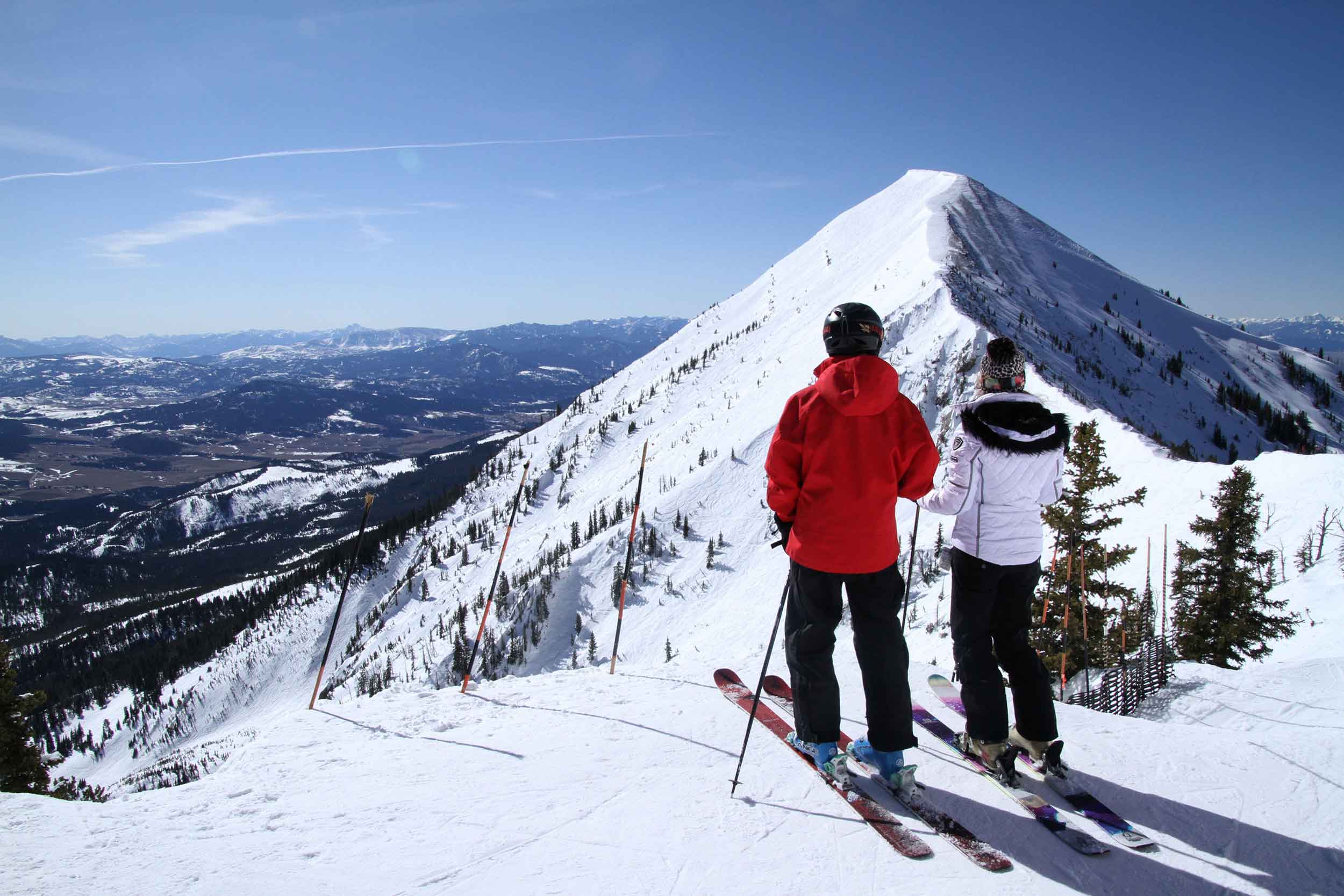 Mount-Ellis-Adademy-滑雪.jpg