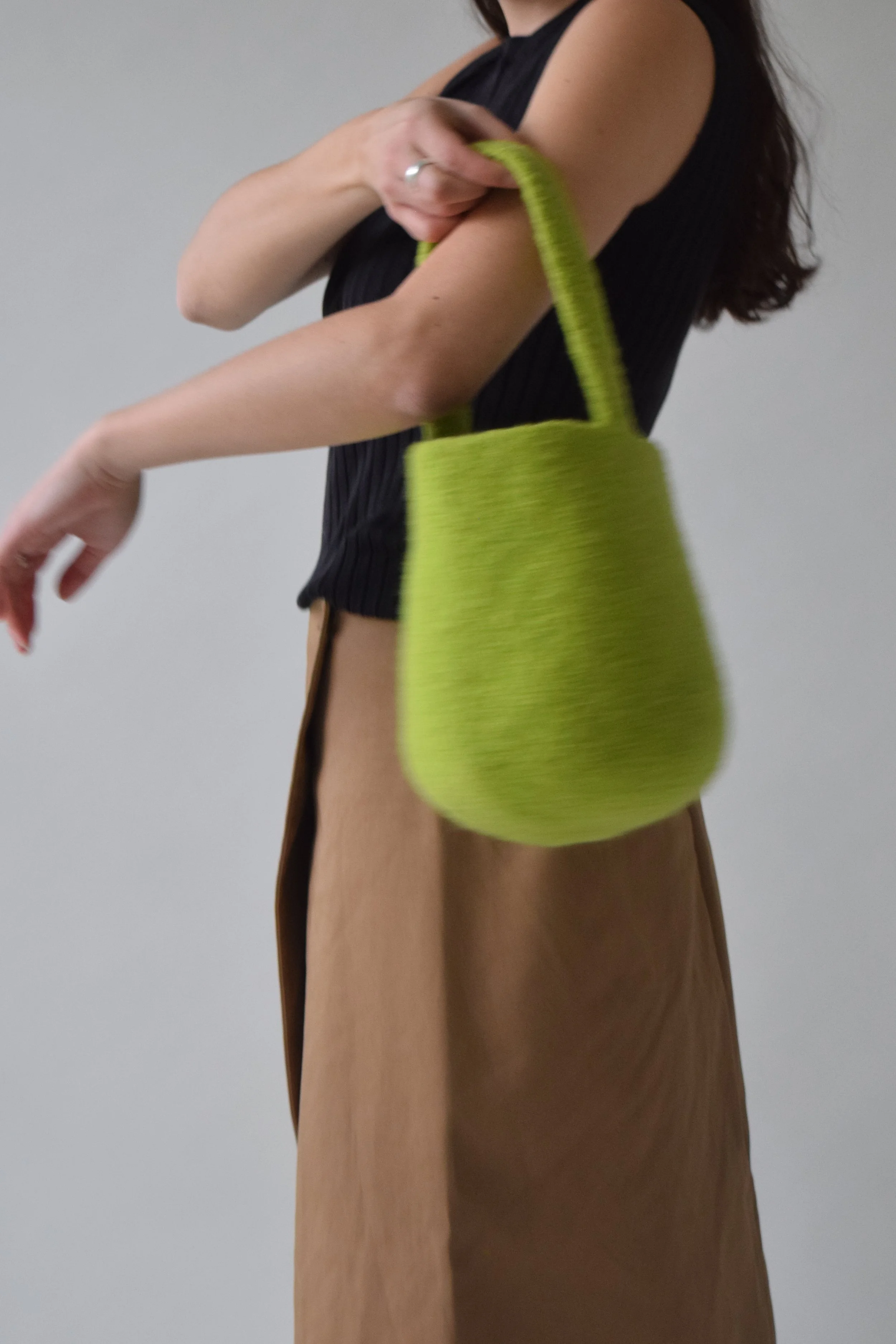 美品/定価3.1万】セシルテレ cecilie telle *ハイネックポンチョ*モカ