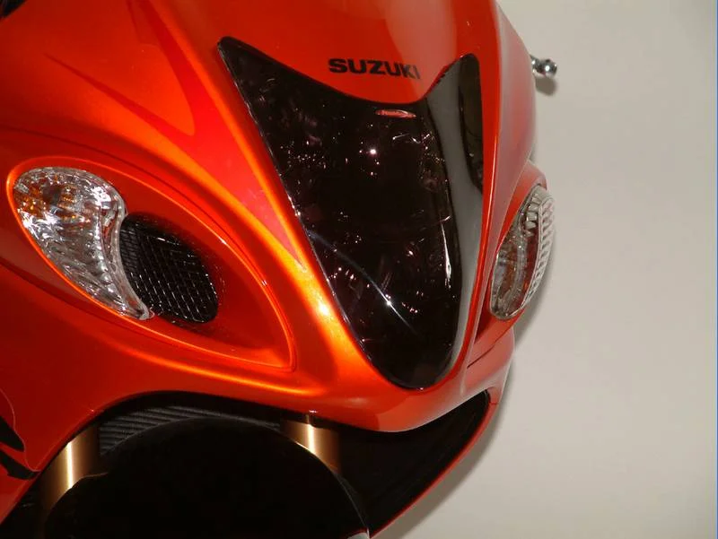 suzuki hayabusa cover