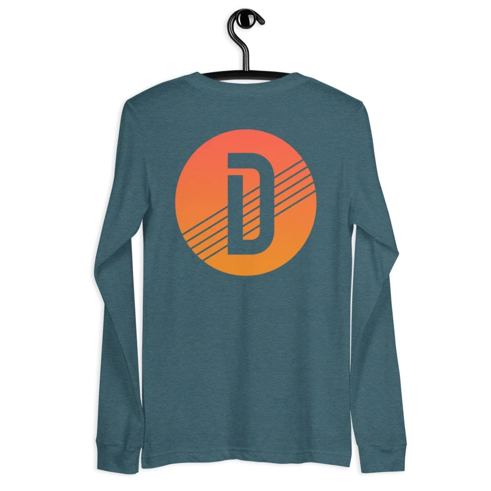 district long sleeve tee