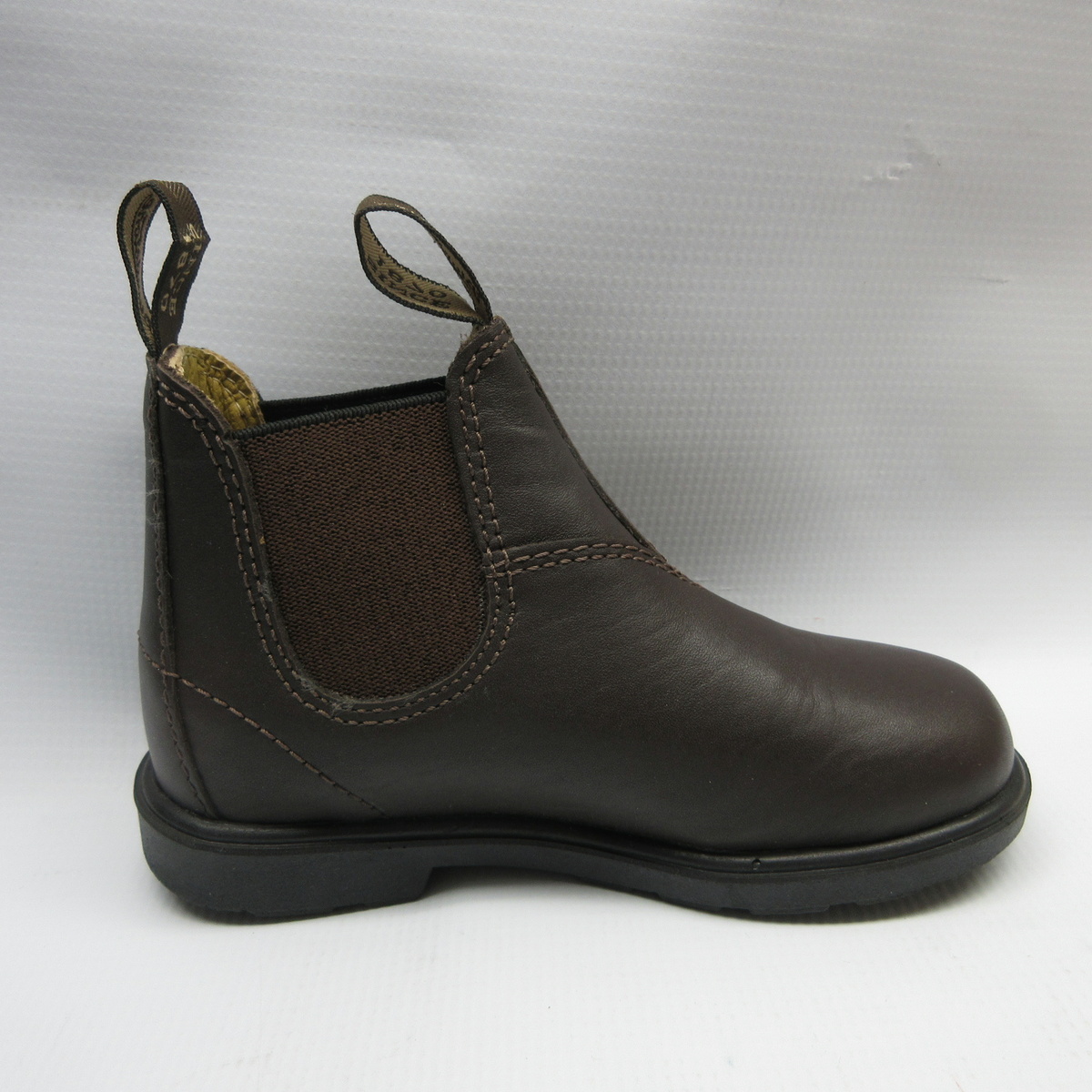youth blundstone boots