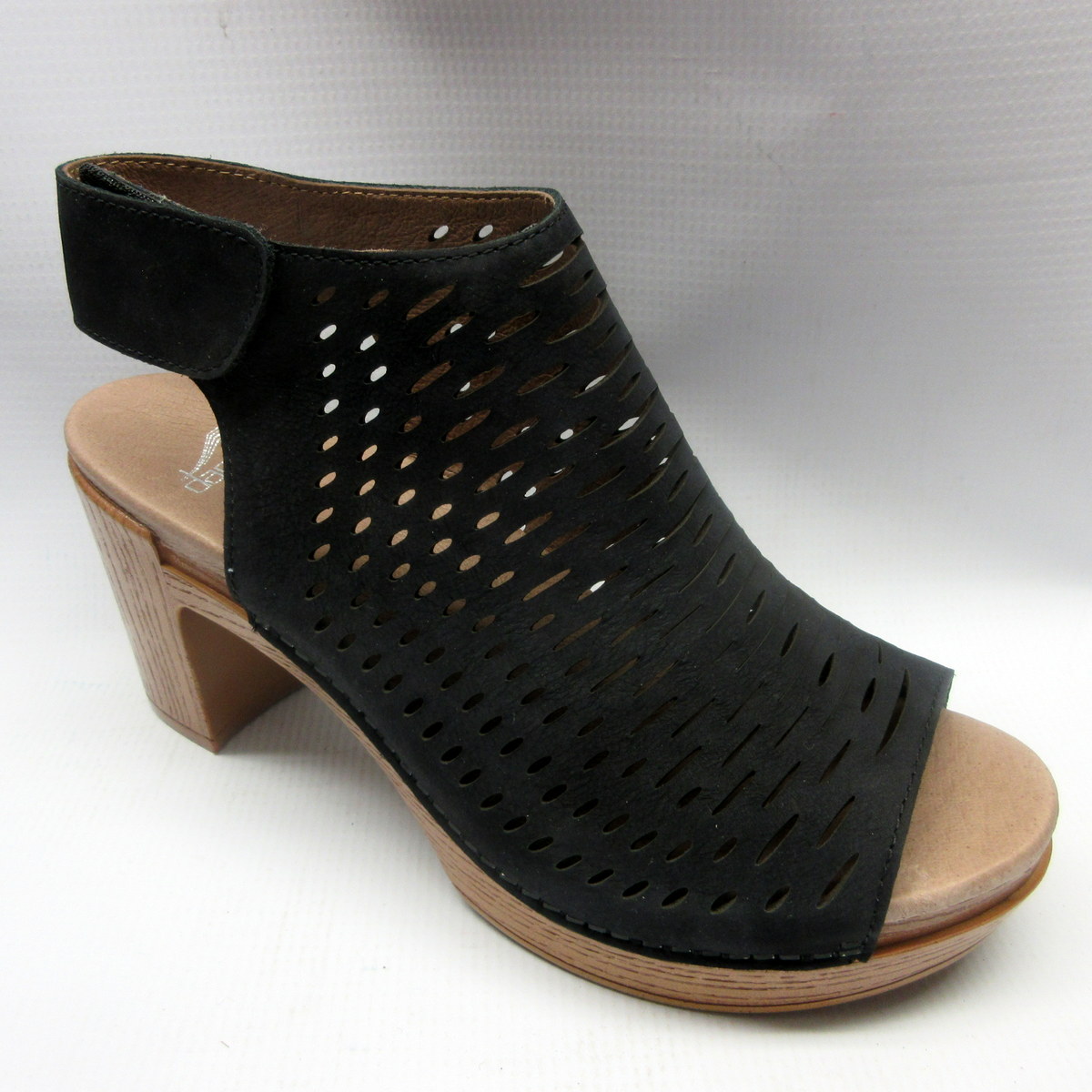 dansko women's danae heeled sandal