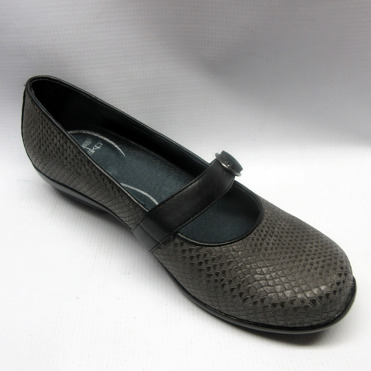 dansko shoes size 39