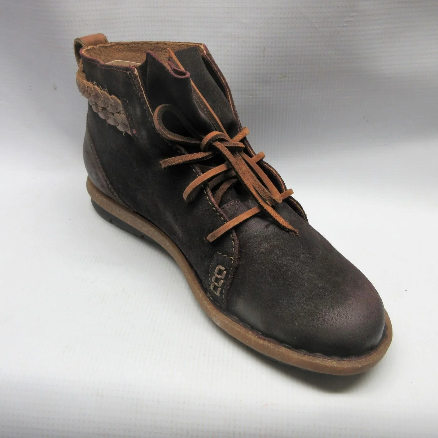 born shoes temple