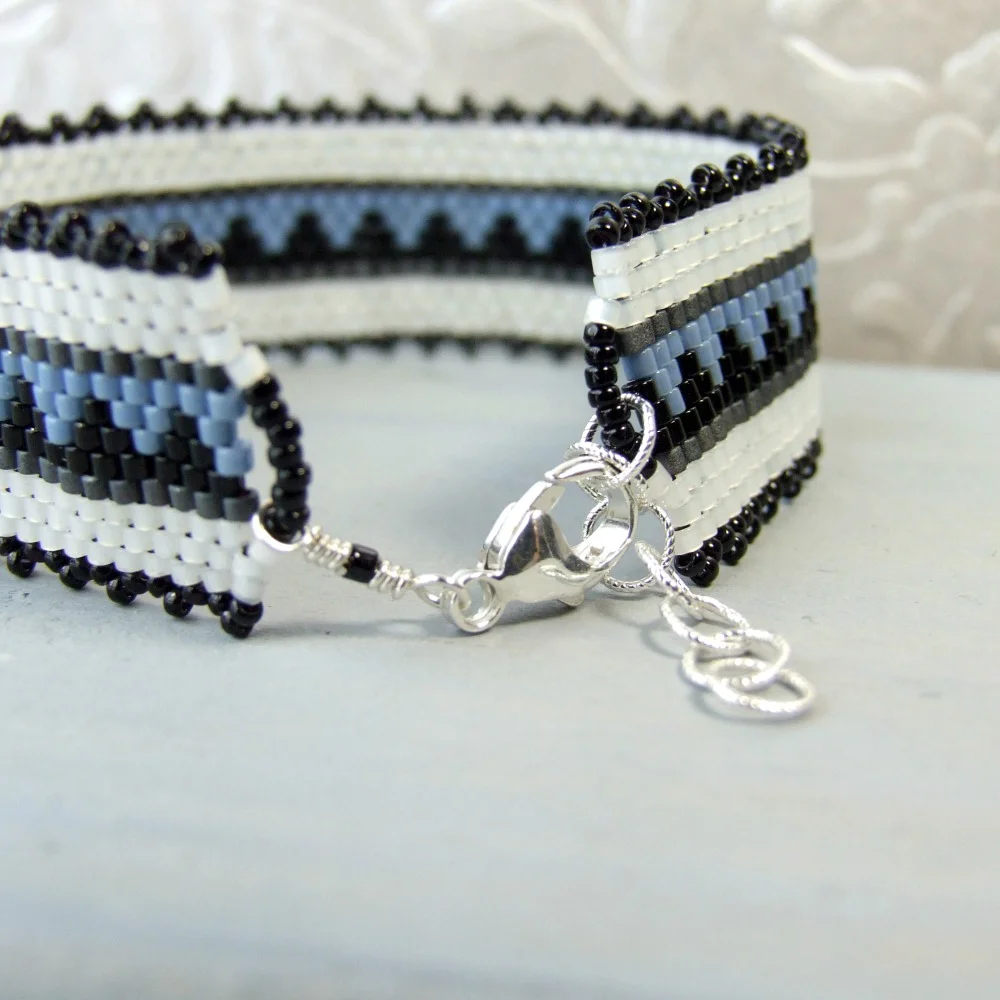 b7c-geometric-blue-black-white woven-seed-bead-bracelet.jpg